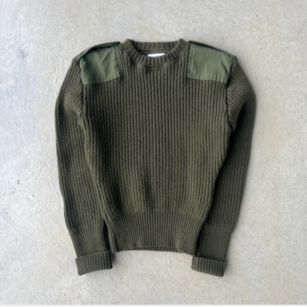 Valor Collection Military Sweater Size M Green